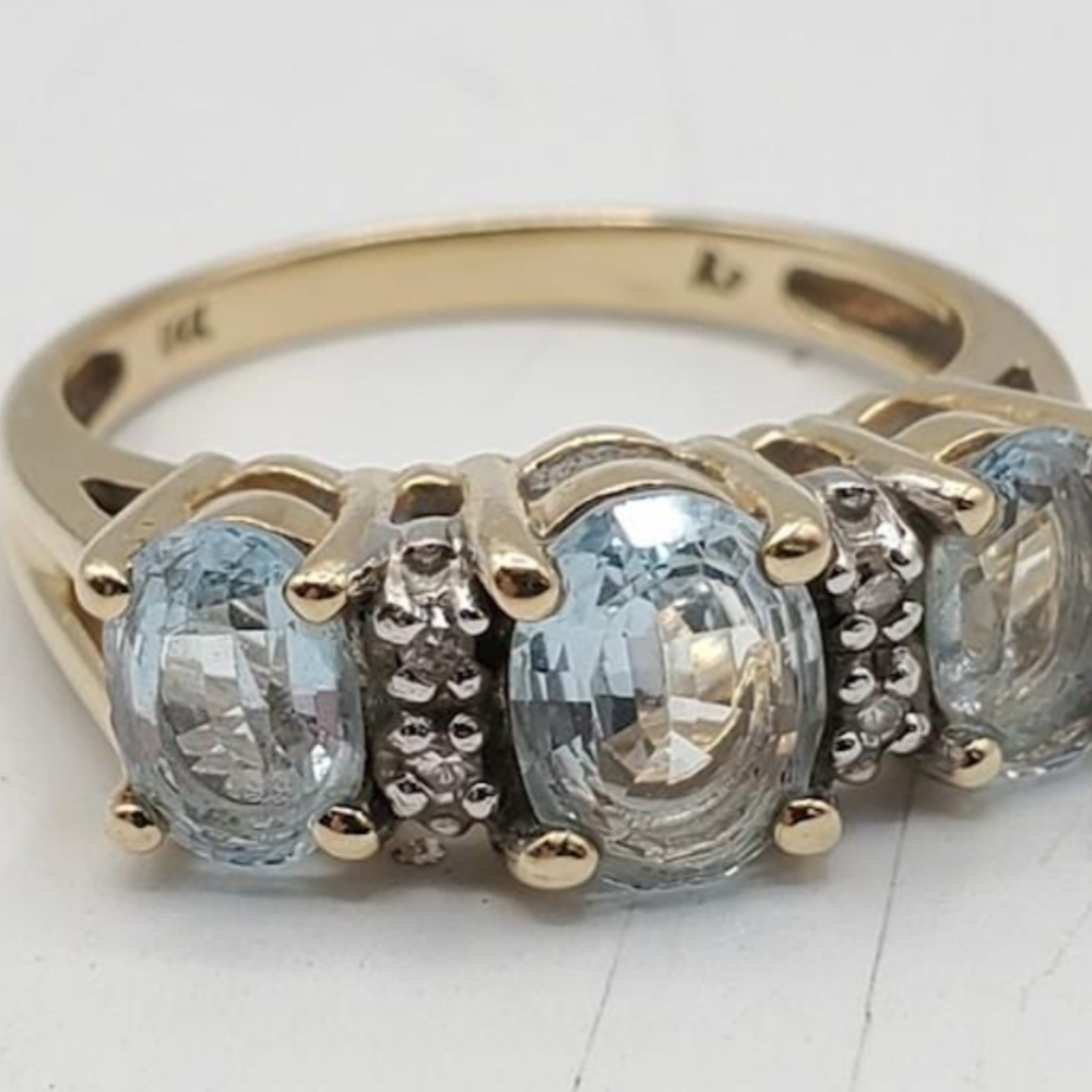 Aquamarine & Diamond size 6.5 14k ring